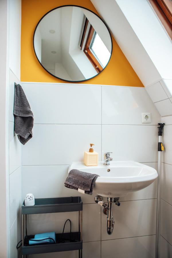 Central-living Yellow - Wifi - Netflix - *