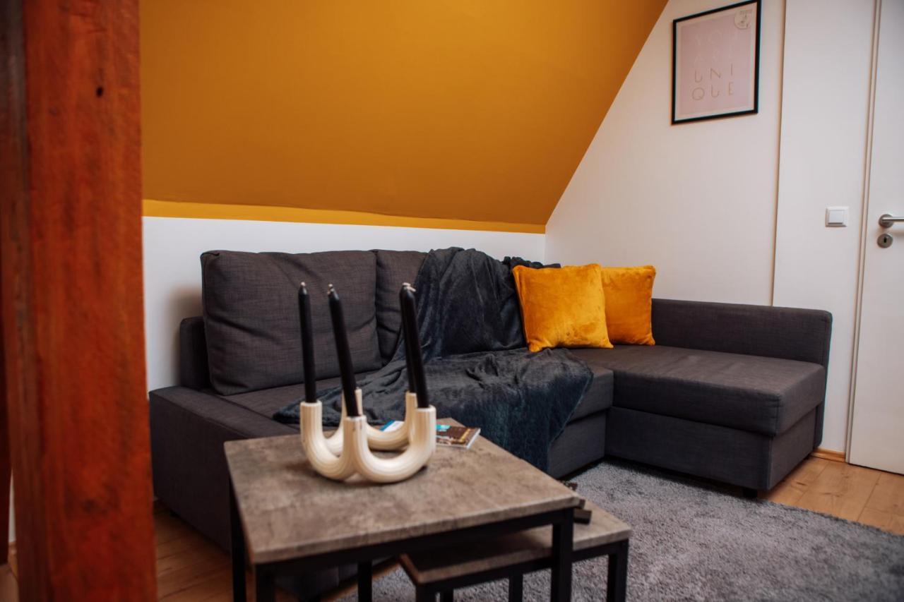 Central-living Yellow - Wifi - Netflix - *